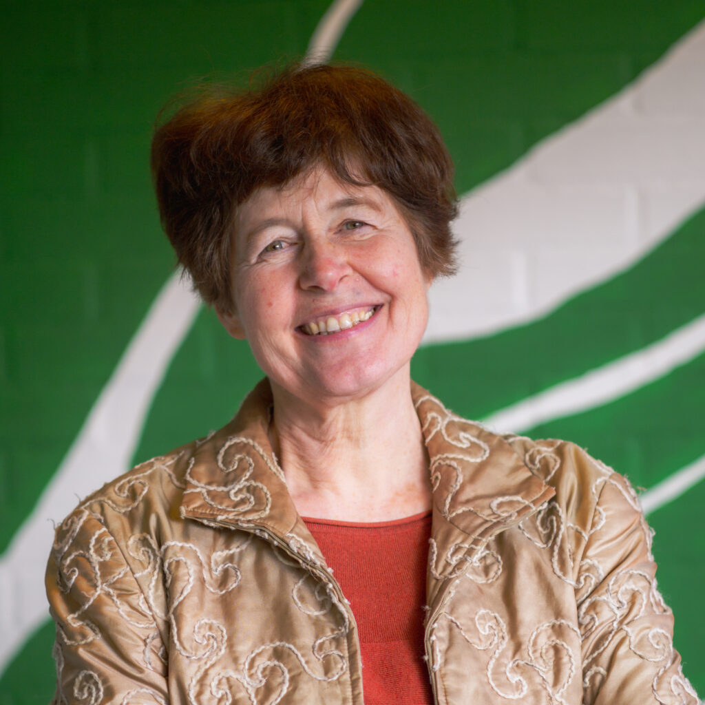 Portretfoto van Isabel Hoving, bestuurslid van stichting Vierkante Ogen